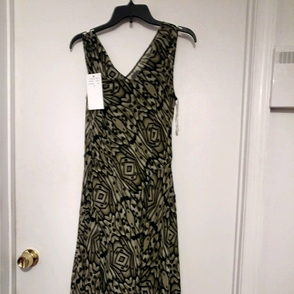 Signature by Robbie Bee Black and Tan Sundress.